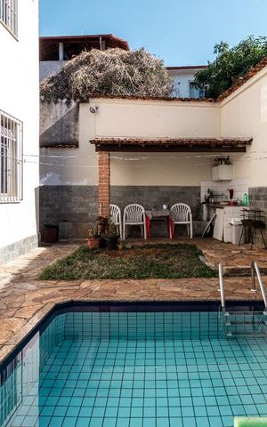 Apartamento à venda com 200m², 3 quartos e 4 vagas Apartamento à venda com 200m², 3 quartos e 4 vagasPiscina