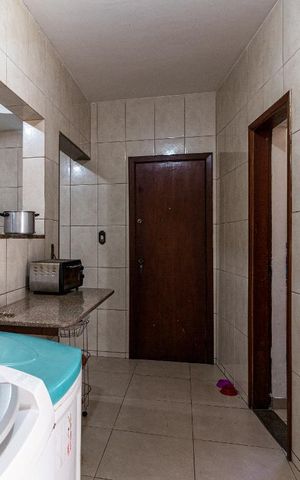 Apartamento à venda com 200m², 3 quartos e 4 vagas Apartamento à venda com 200m², 3 quartos e 4 vagasÁrea de serviço