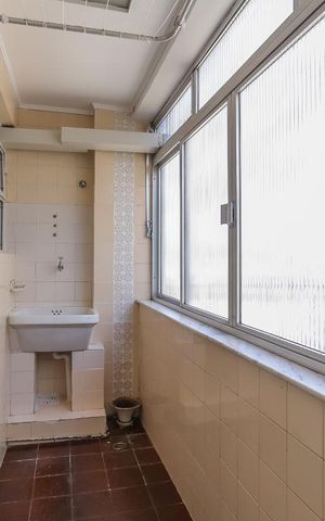 Apartamento à venda com 117m², 3 quartos e 1 vagaÁrea de Serviço