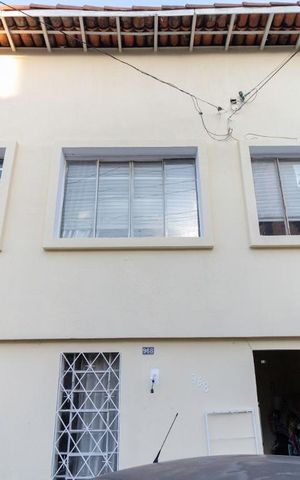Casa à venda com 200m², 3 quartos e 3 vagasFachada