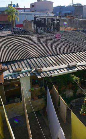 Casa à venda com 270m², 5 quartos e 2 vagasVista fundos.