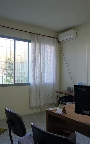 Casa à venda com 270m², 5 quartos e 2 vagasSala primeiro andar