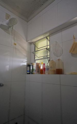 Casa à venda com 270m², 5 quartos e 2 vagasBanheiro