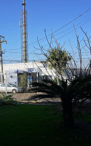 Casa à venda com 270m², 5 quartos e 2 vagasSala primeiro andar - vista