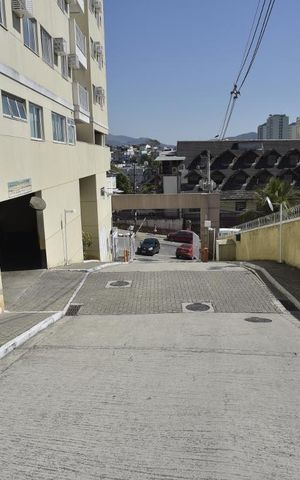 Apartamento à venda com 60m², 2 quartos e 1 vagaFachada
