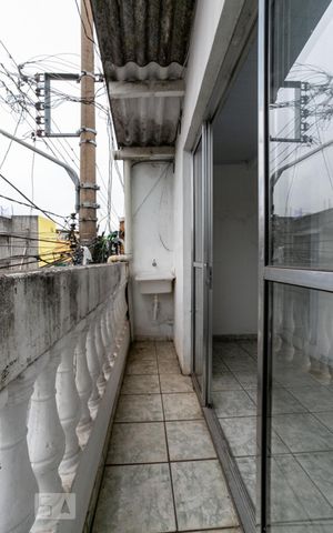 Casa à venda com 70m², 2 quartos e 1 vaga Casa à venda com 70m², 2 quartos e 1 vagaVaranda da Cozinha