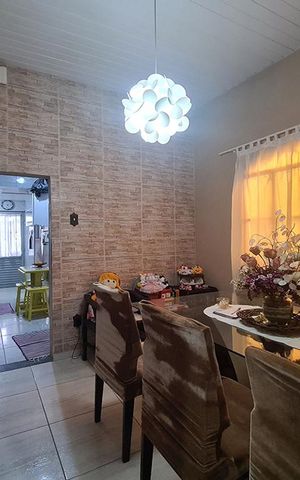 Casa à venda com 179m², 2 quartos e 1 vaga Casa à venda com 179m², 2 quartos e 1 vagaSala