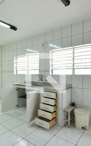 Casa à venda com 180m², 4 quartos e 2 vagasCozinha
