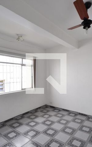 Casa à venda com 180m², 4 quartos e 2 vagasCopa