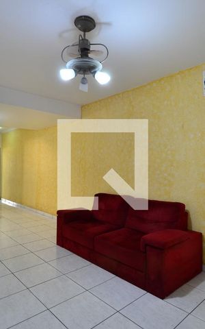 Casa à venda com 180m², 4 quartos e 2 vagasSala