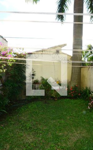 Casa à venda com 180m², 4 quartos e 2 vagasQuintal