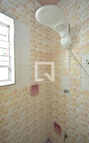 Casa à venda com 180m², 4 quartos e 2 vagasBanheiro Social