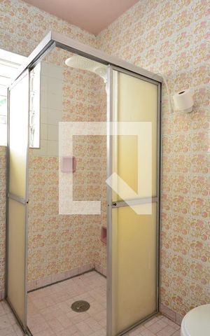 Casa à venda com 180m², 4 quartos e 2 vagasBanheiro Social