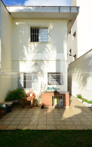 Casa à venda com 180m², 4 quartos e 2 vagasQuintal