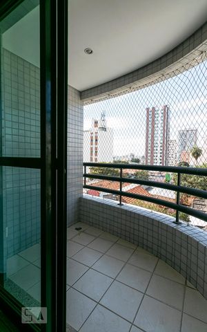 Apartamento à venda com 70m², 2 quartos e 1 vagaVaranda
