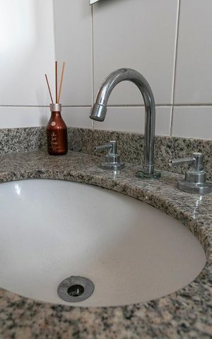 Apartamento à venda com 70m², 2 quartos e 1 vagaBanheiro - Pia