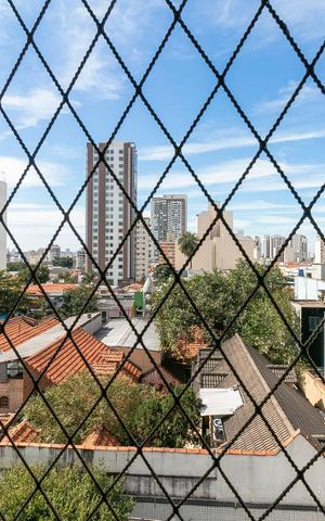 Apartamento à venda com 70m², 2 quartos e 1 vagaVaranda - Vista