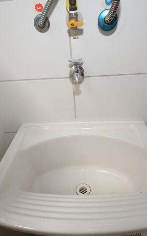Apartamento à venda com 60m², 2 quartos e sem vagaCozinha e Área de Serviço