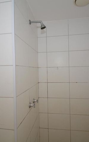 Apartamento à venda com 60m², 2 quartos e sem vagaBanheiro da Suíte