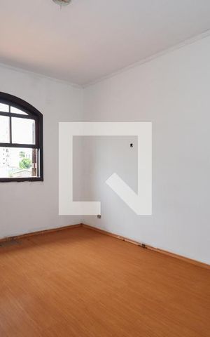Casa para alugar com 250m², 3 quartos e 2 vagas Casa para alugar com 250m², 3 quartos e 2 vagasQuarto 2