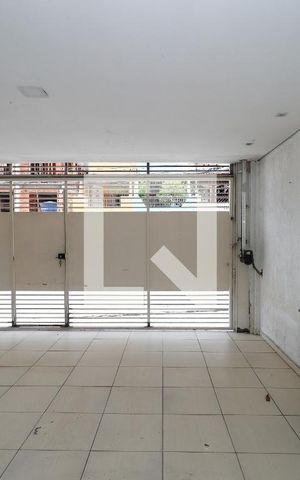 Casa para alugar com 250m², 3 quartos e 2 vagas Casa para alugar com 250m², 3 quartos e 2 vagasVista da Sala