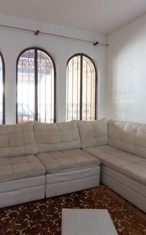 Casa à venda com 150m², 5 quartos e 2 vagasSala