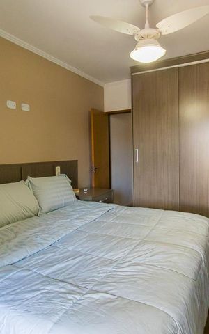 Casa à venda com 140m², 3 quartos e 2 vagasSuíte