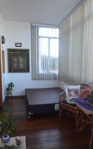 Apartamento à venda com 186m², 4 quartos e 1 vagaSala