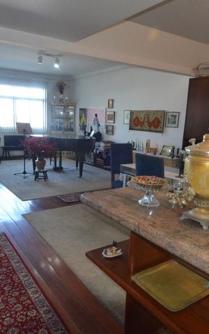 Apartamento à venda com 186m², 4 quartos e 1 vagaSala