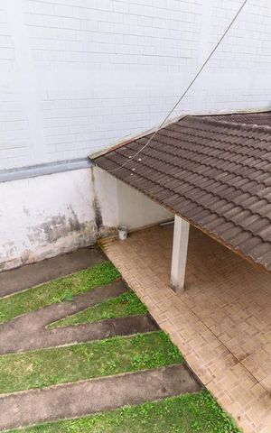 Casa à venda com 340m², 4 quartos e 4 vagas Casa à venda com 340m², 4 quartos e 4 vagasQuarto 2 - Vista