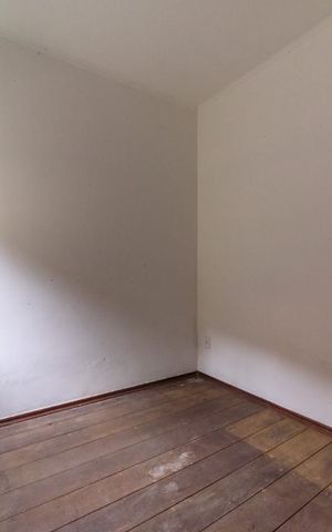 Casa à venda com 340m², 4 quartos e 4 vagas Casa à venda com 340m², 4 quartos e 4 vagasQuarto de Serviço