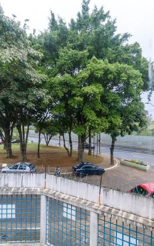 Casa à venda com 340m², 4 quartos e 4 vagas Casa à venda com 340m², 4 quartos e 4 vagasSala 3 - Vista
