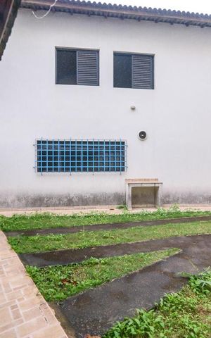 Casa à venda com 340m², 4 quartos e 4 vagas Casa à venda com 340m², 4 quartos e 4 vagasQuintal