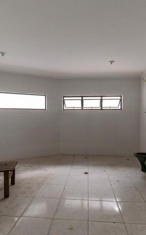 Casa à venda com 340m², 4 quartos e 4 vagas Casa à venda com 340m², 4 quartos e 4 vagasBanheiro da Suíte