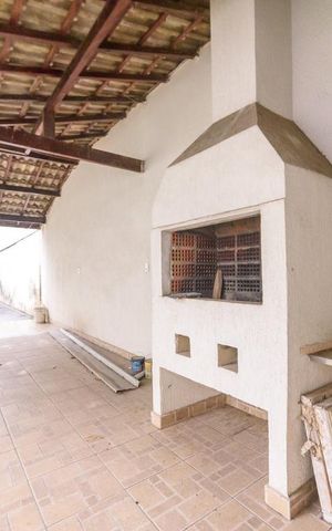 Casa à venda com 340m², 4 quartos e 4 vagas Casa à venda com 340m², 4 quartos e 4 vagasChurrasqueira