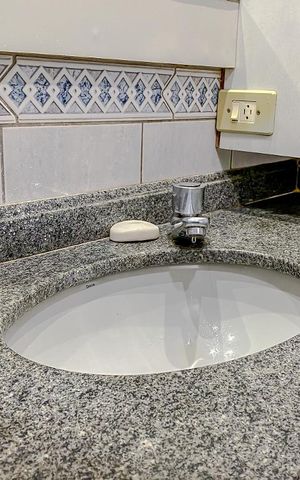 Apartamento à venda com 73m², 3 quartos e 1 vagaDetalhe Banheiro