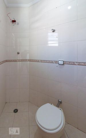 Casa à venda com 120m², 3 quartos e 3 vagas Casa à venda com 120m², 3 quartos e 3 vagasBanheiro da Suíte
