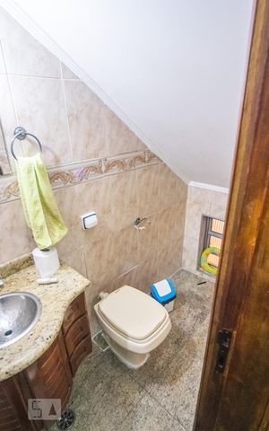 Casa à venda com 110m², 3 quartos e 2 vagas Casa à venda com 110m², 3 quartos e 2 vagasLavabo