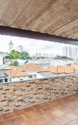 Casa à venda com 110m², 3 quartos e 2 vagas Casa à venda com 110m², 3 quartos e 2 vagasLaje