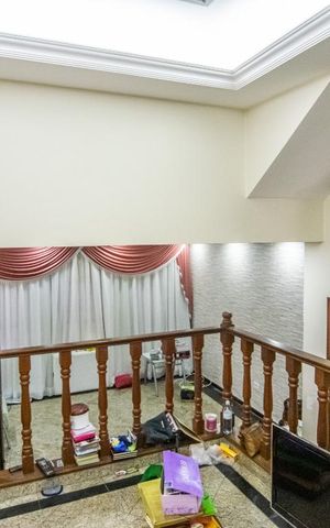 Casa à venda com 110m², 3 quartos e 2 vagas Casa à venda com 110m², 3 quartos e 2 vagasSala