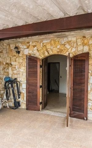 Casa à venda com 110m², 3 quartos e 2 vagas Casa à venda com 110m², 3 quartos e 2 vagasSuíte