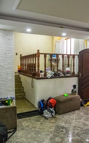 Casa à venda com 110m², 3 quartos e 2 vagas Casa à venda com 110m², 3 quartos e 2 vagasSala