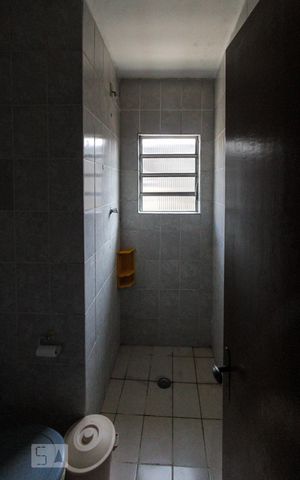Casa à venda com 125m², 3 quartos e 2 vagas Casa à venda com 125m², 3 quartos e 2 vagasBanheiro da Suite