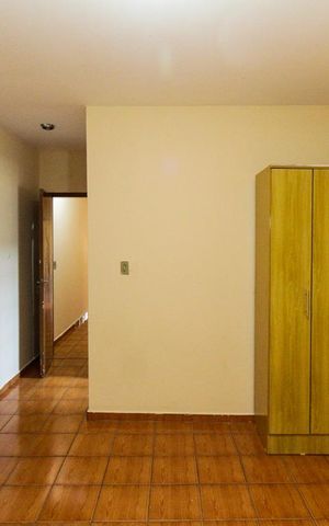 Casa à venda com 125m², 3 quartos e 2 vagas Casa à venda com 125m², 3 quartos e 2 vagasSuite