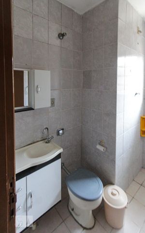 Casa à venda com 125m², 3 quartos e 2 vagas Casa à venda com 125m², 3 quartos e 2 vagasBanheiro da Suite