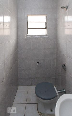 Casa à venda com 125m², 3 quartos e 2 vagas Casa à venda com 125m², 3 quartos e 2 vagasBanheiro