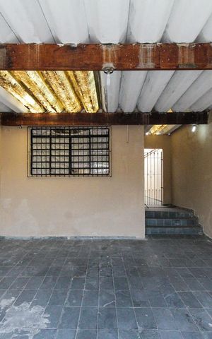 Casa à venda com 125m², 3 quartos e 2 vagas Casa à venda com 125m², 3 quartos e 2 vagasGaragem