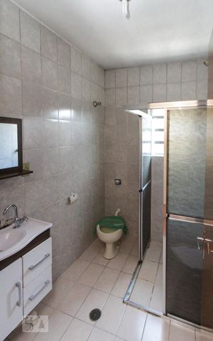 Casa à venda com 125m², 3 quartos e 2 vagas Casa à venda com 125m², 3 quartos e 2 vagasBanheiro