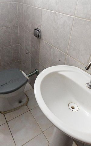 Casa à venda com 125m², 3 quartos e 2 vagas Casa à venda com 125m², 3 quartos e 2 vagasBanheiro