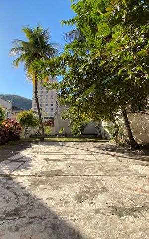 Studio à venda com 40m², 1 quarto e sem vaga Studio à venda com 40m², 1 quarto e sem vagaÁrea Comum - Playground